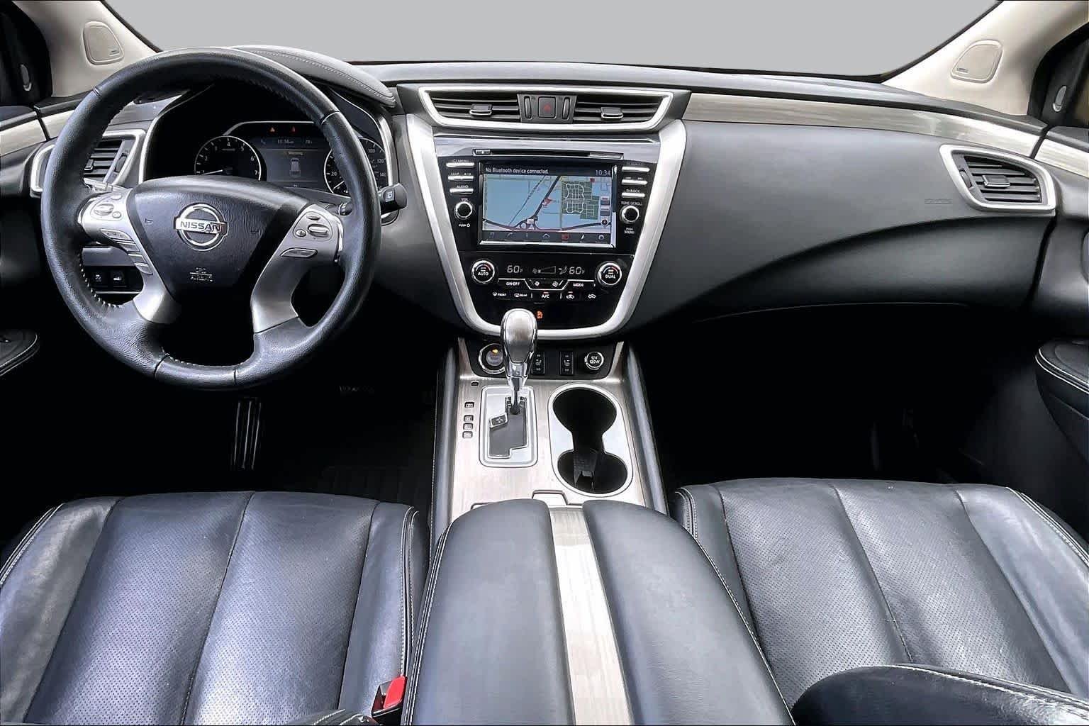 Used 2016 Arctic Blue Metallic Nissan SL image 16