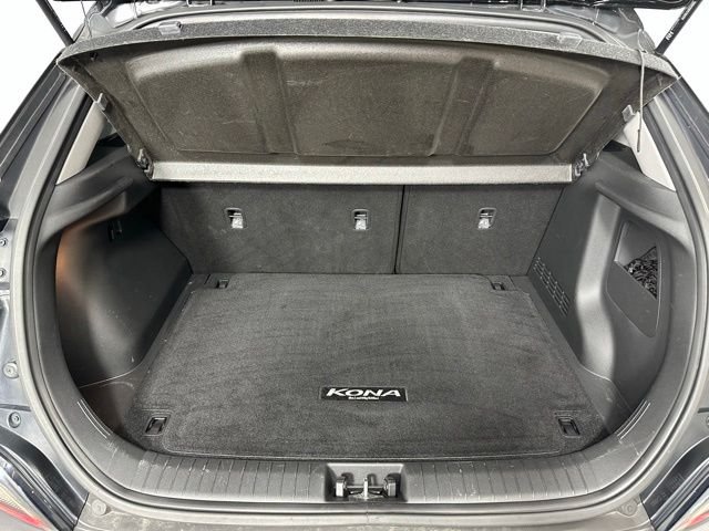 Used 2023 Black Hyundai SEL image 6