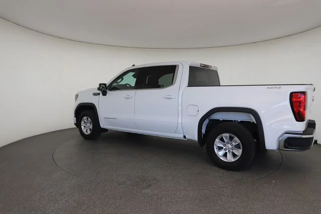 Used 2023 White GMC SLE image 12