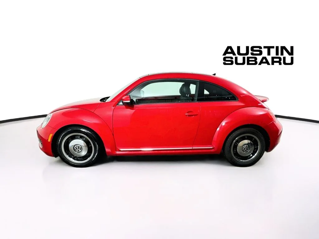 Used 2012 Red Volkswagen 2.5L image 4