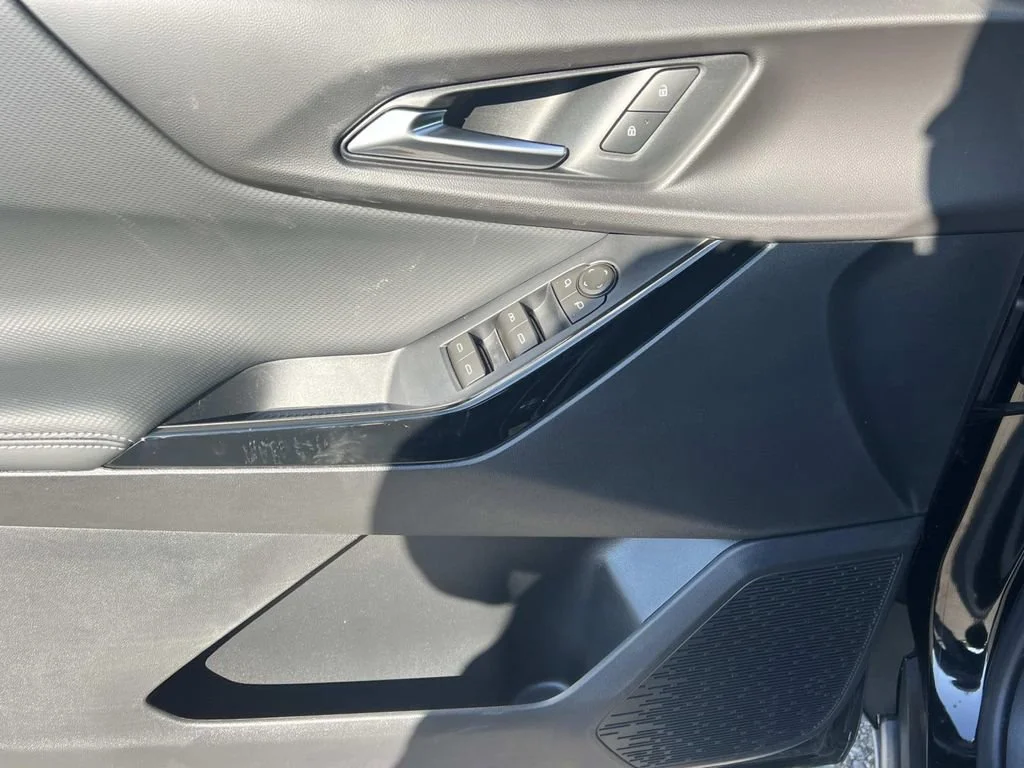 2026 Chevrolet Equinox LT - Photo 10