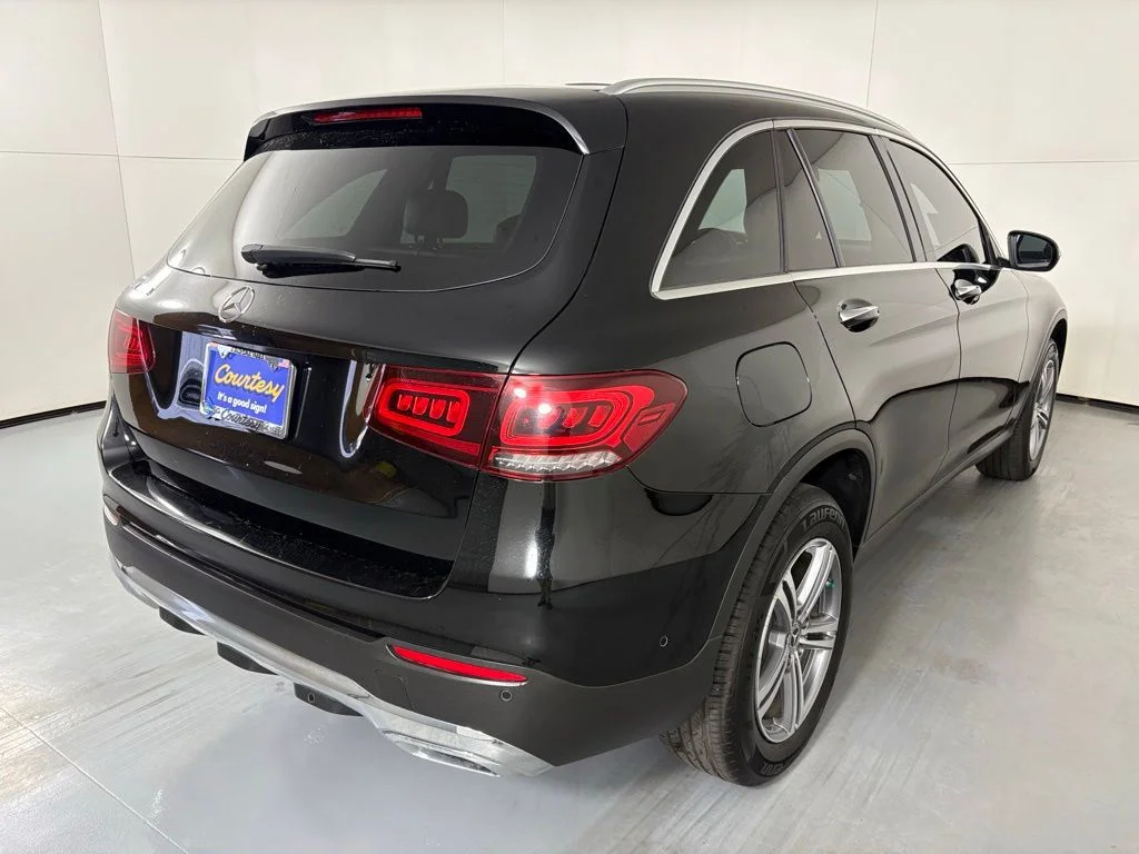 Used 2022 Black Mercedes-Benz GLC 300 image 8