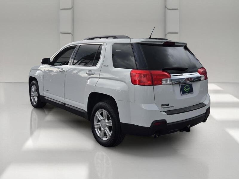 Used 2014 Summit White GMC FWD 4DR SLE W/SLE-2 image 3