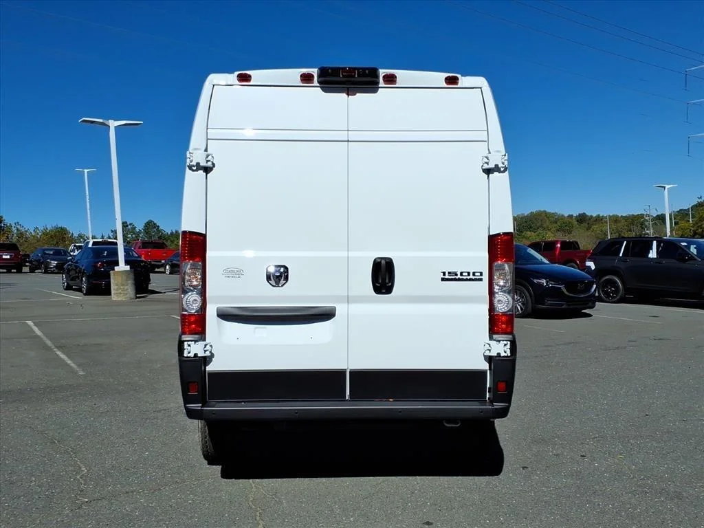 New 2026 Bright White Clearcoat RAM Tradesman image 18