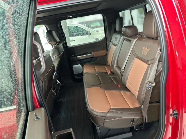 Used 2025  Ford King Ranch image 24
