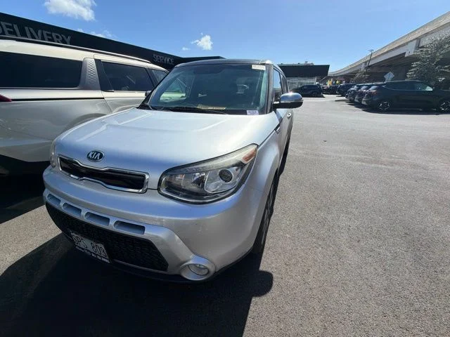 Used 2015 Silver Kia Exclaim image 3