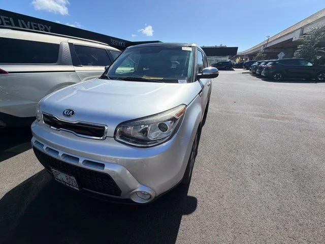 Used 2015 Silver Kia Exclaim image 3