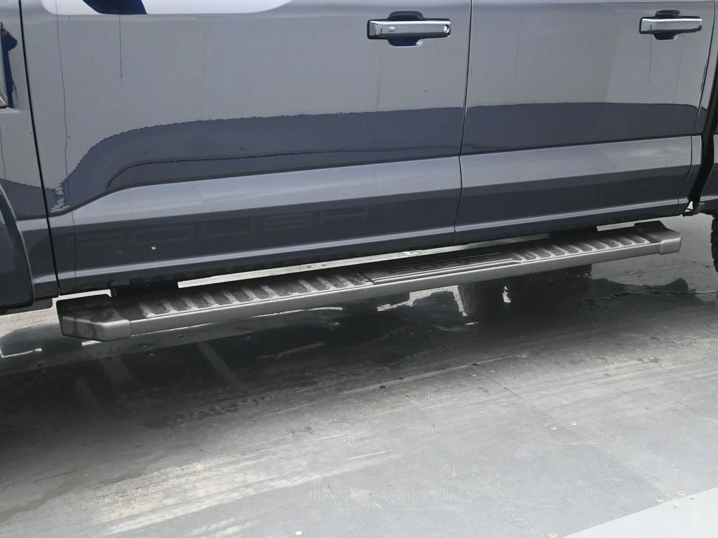New 2025 Antimatter Blue Metallic Ford XLT image 26
