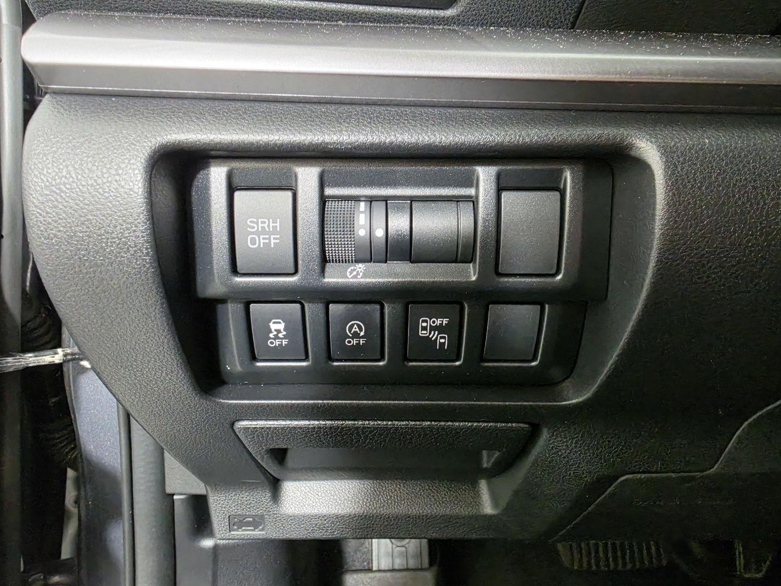 Used 2021 Magnetite Gray Metallic Subaru Limited image 17