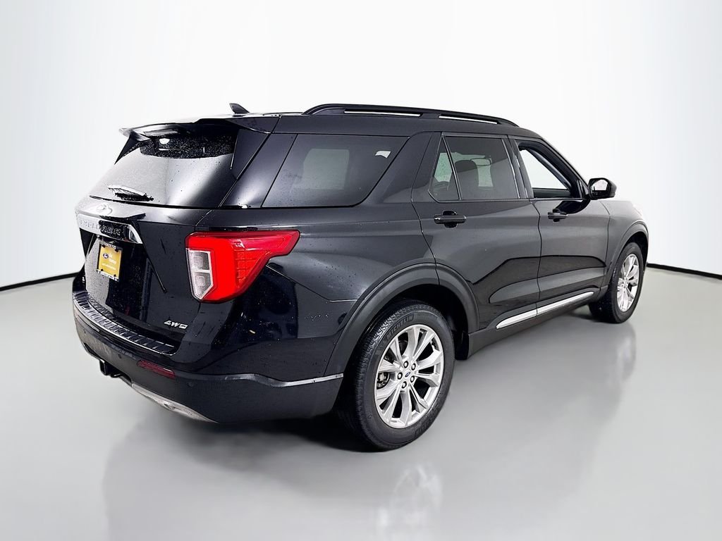 Used 2023 Agate Black Metallic Ford XLT image 13