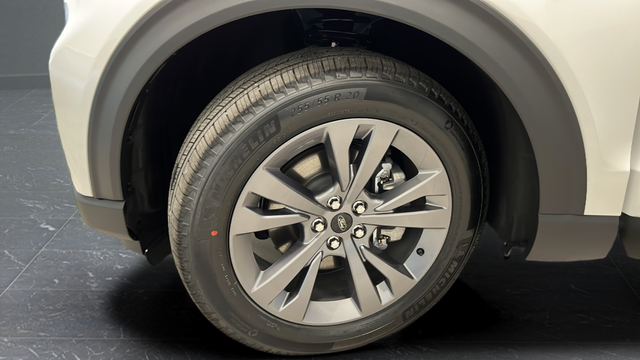 Used 2026 Star White Metallic Tri-Coat Ford Active image 37