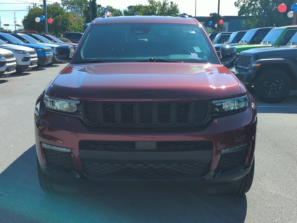 Used 2025 Red Jeep Limited image 9