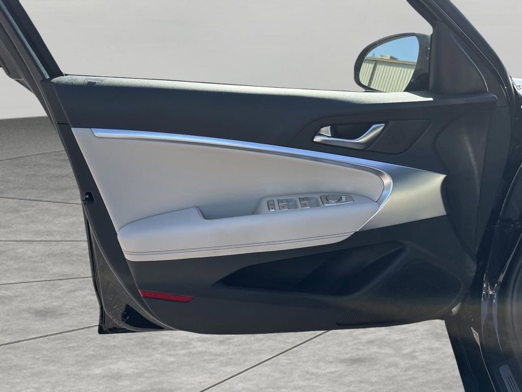 New 2026 Black Genesis 2.5T image 14