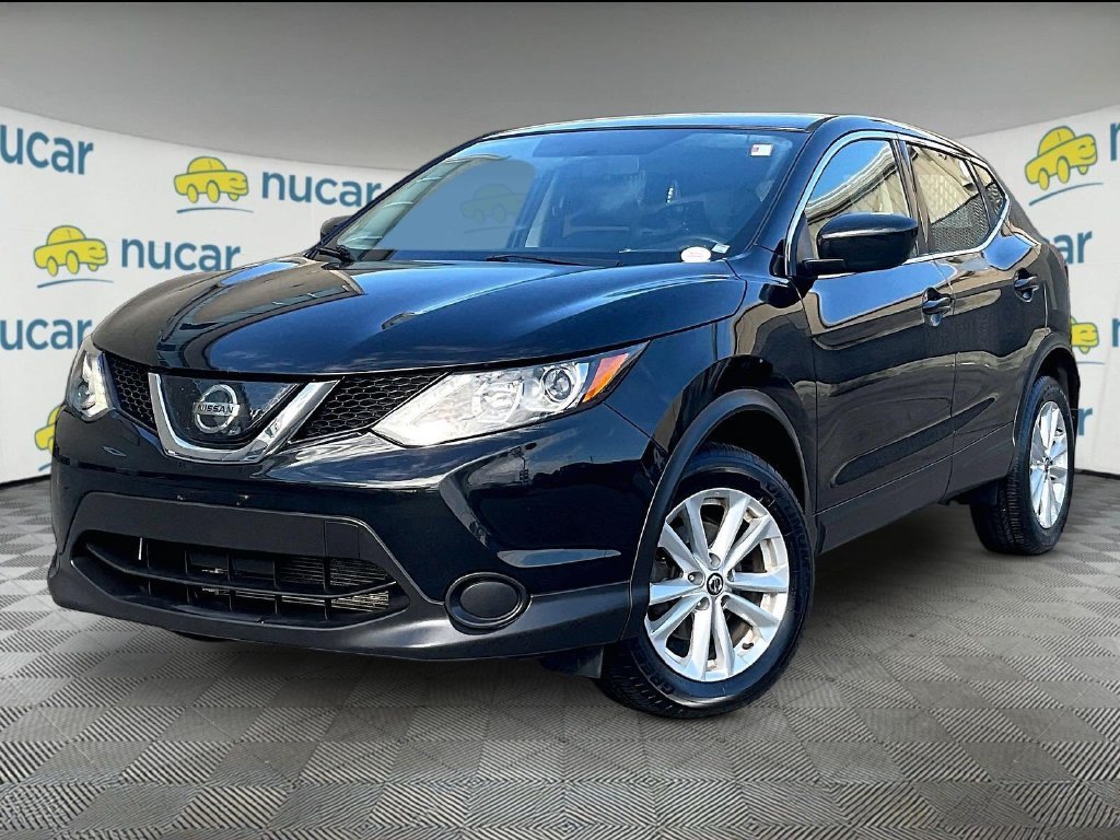 Used 2019 Black Nissan S image 3