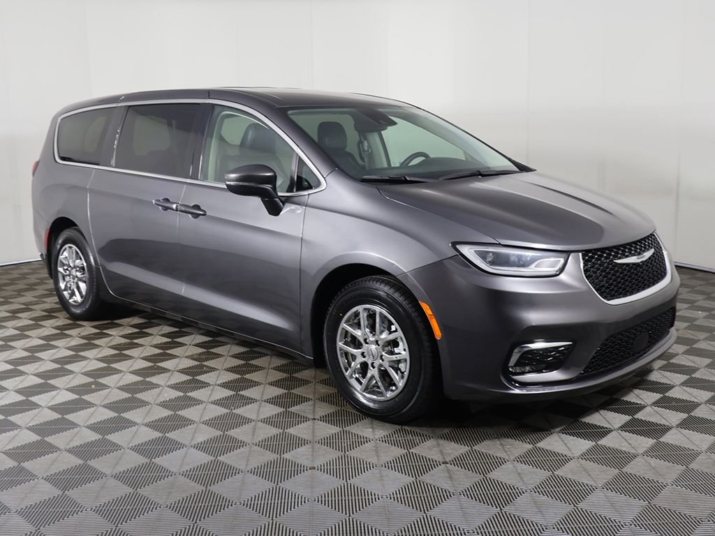 Used 2023 Gray Chrysler Touring L image 47