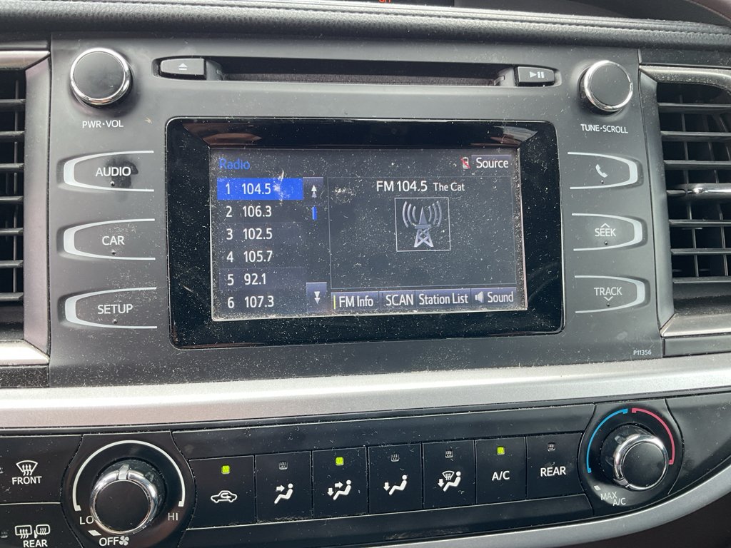 Used 2018 Blizzard Pearl Toyota LE image 15