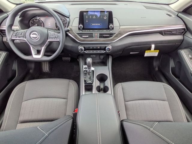 New 2026 Gun Metallic Nissan SV image 7