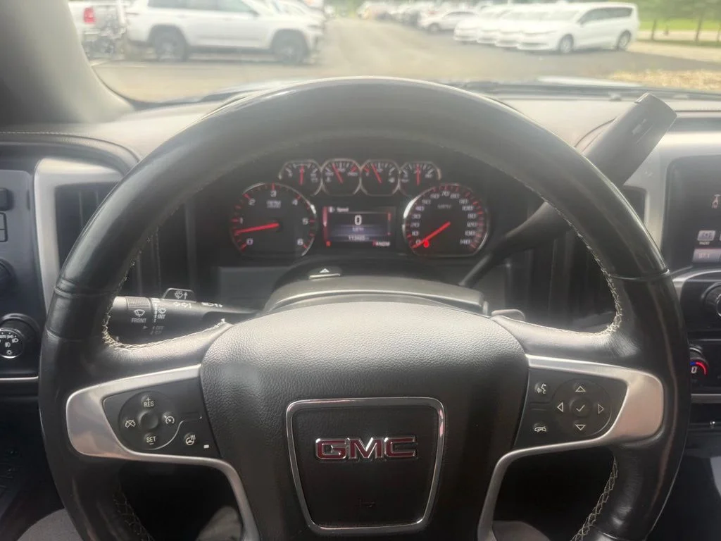 Used 2016 Blue GMC SLT image 18