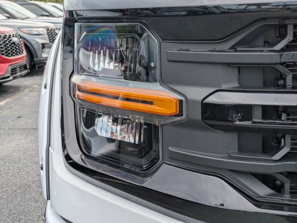 New 2026 Oxford White Ford XLT image 10