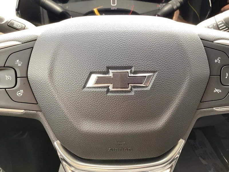 New 2026 Mosaic Black Metallic Chevrolet ACTIV image 27