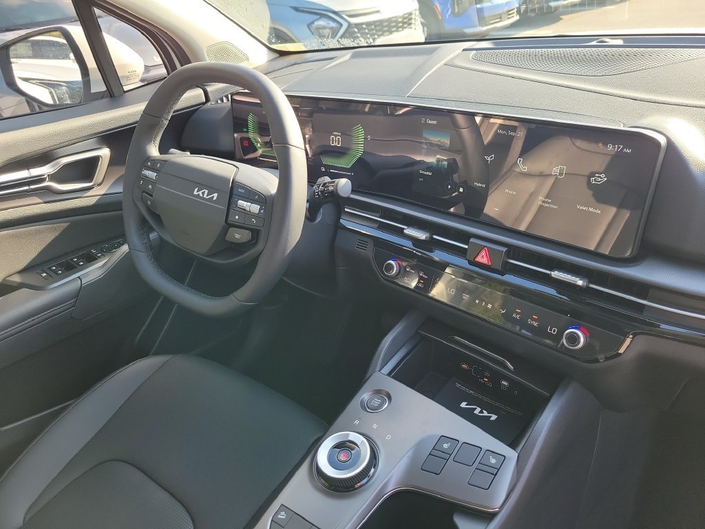 New 2027 Snow White Pearl Kia EX image 8