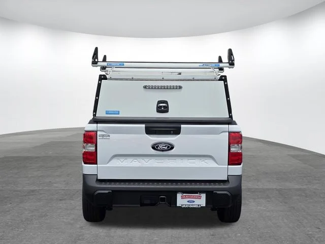 Certified Used 2025 Oxford White Ford XL image 5