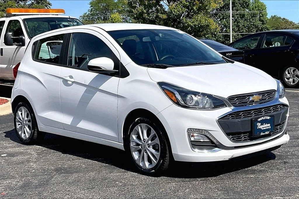 Used 2021 White Chevrolet 1LT image 38