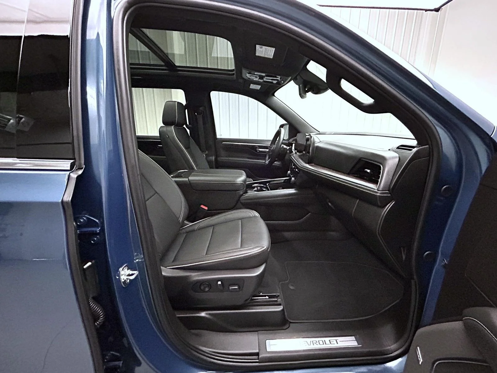 Used 2026 Blue Chevrolet Premier image 15