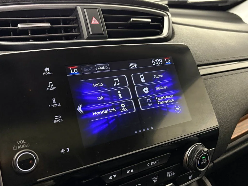 Used 2021 White Honda EX-L image 27