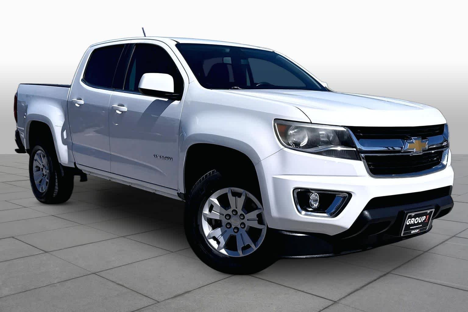 Used 2016 Summit White Chevrolet 2WD LT image 3