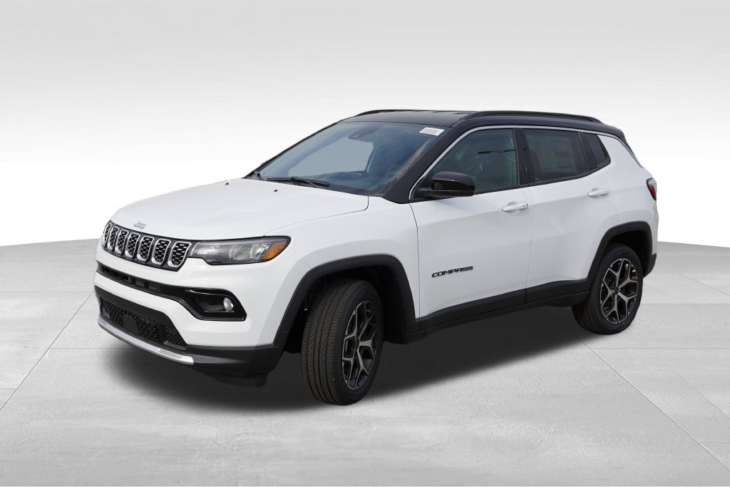 New 2026 Bright White Clear-Coat Exterior Paint Jeep Limited image 7