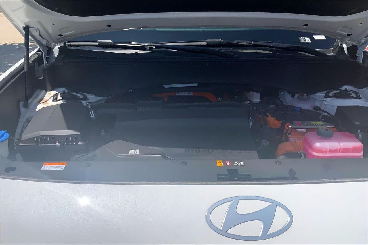 New 2026 Creamy White Pearl Hyundai SEL 8P image 16