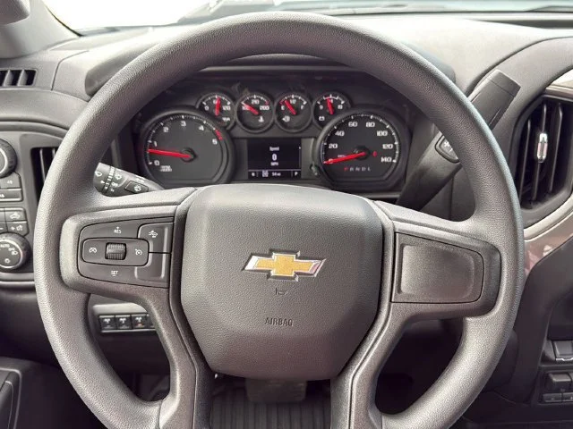 New 2026 Summit White Chevrolet Work Truck image 19