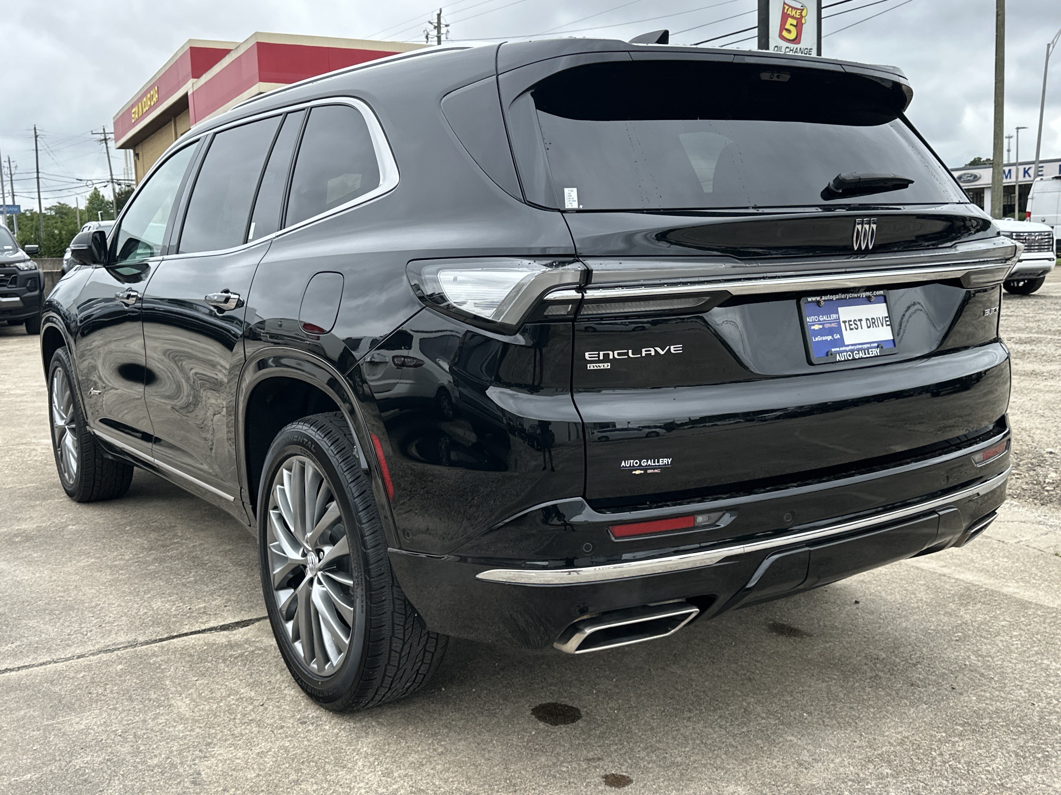 2025 Buick Enclave Avenir - Photo 8