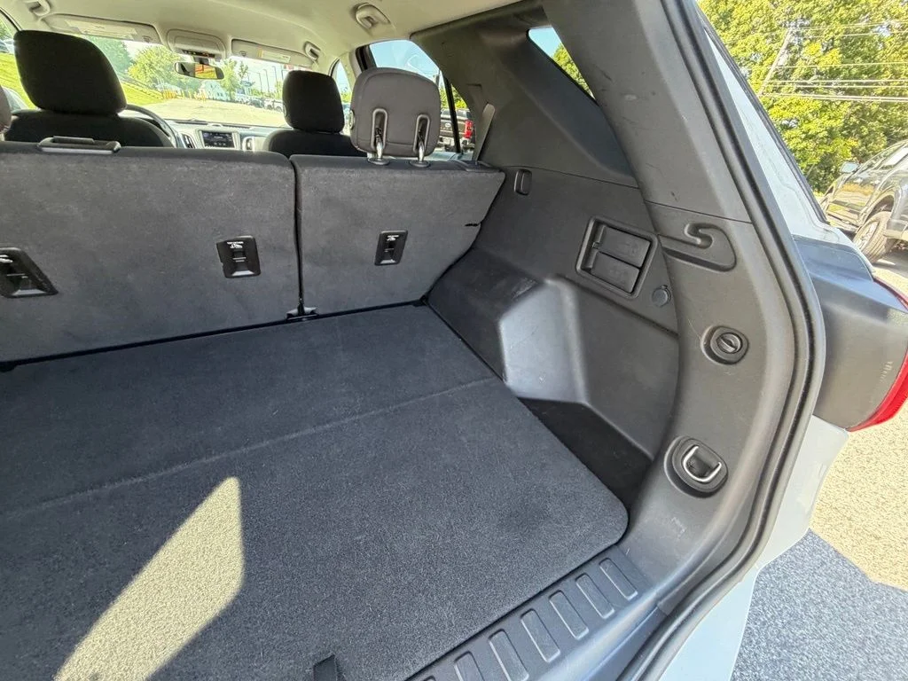 Used 2019 White Chevrolet LT image 45