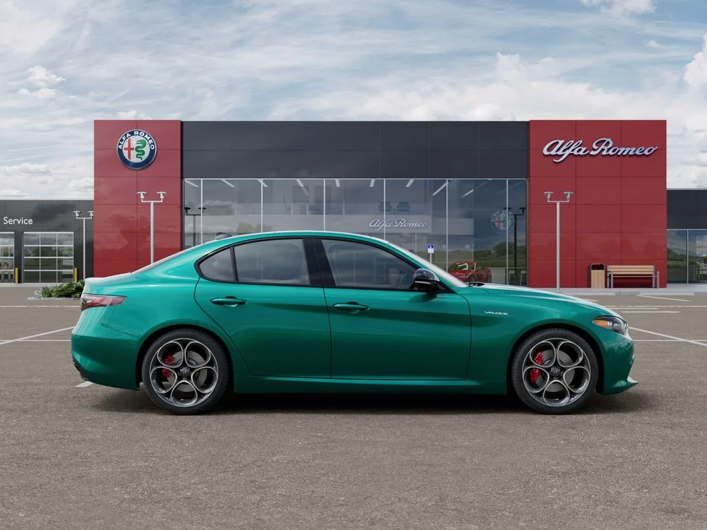 New 2026 Verde (Green) Fangio MetallicExterior Paint Alfa Romeo Veloce image 21