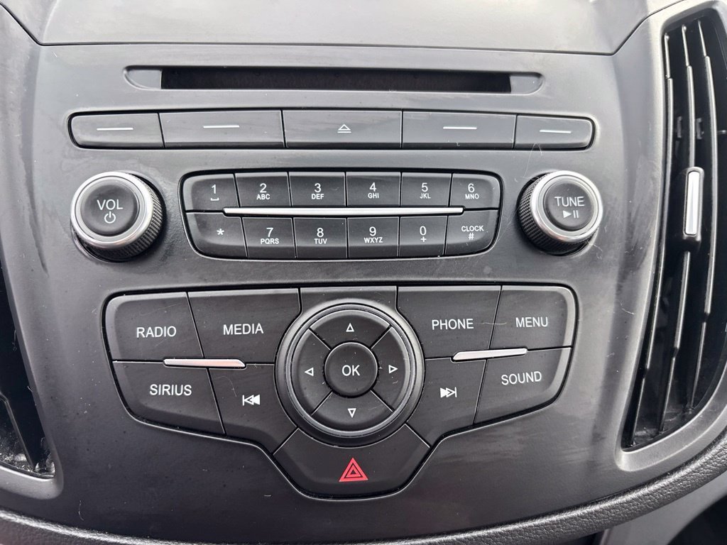 Used 2017 Magnetic Ford SE image 22