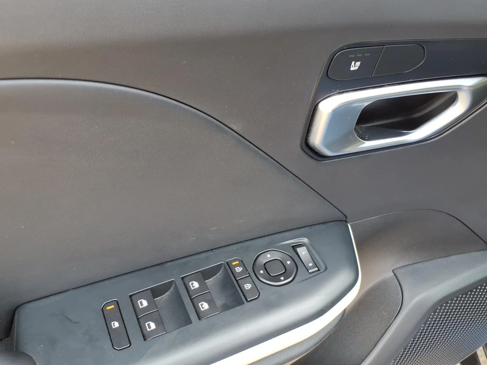 Used 2025 Morning Haze Kia GT-Line image 12