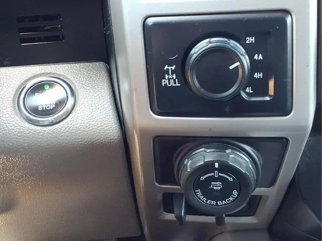 Used 2020 Red Metallic Ford Lariat image 24