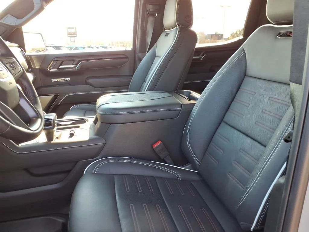 2025 GMC Sierra 1500 AT4X - Photo 18