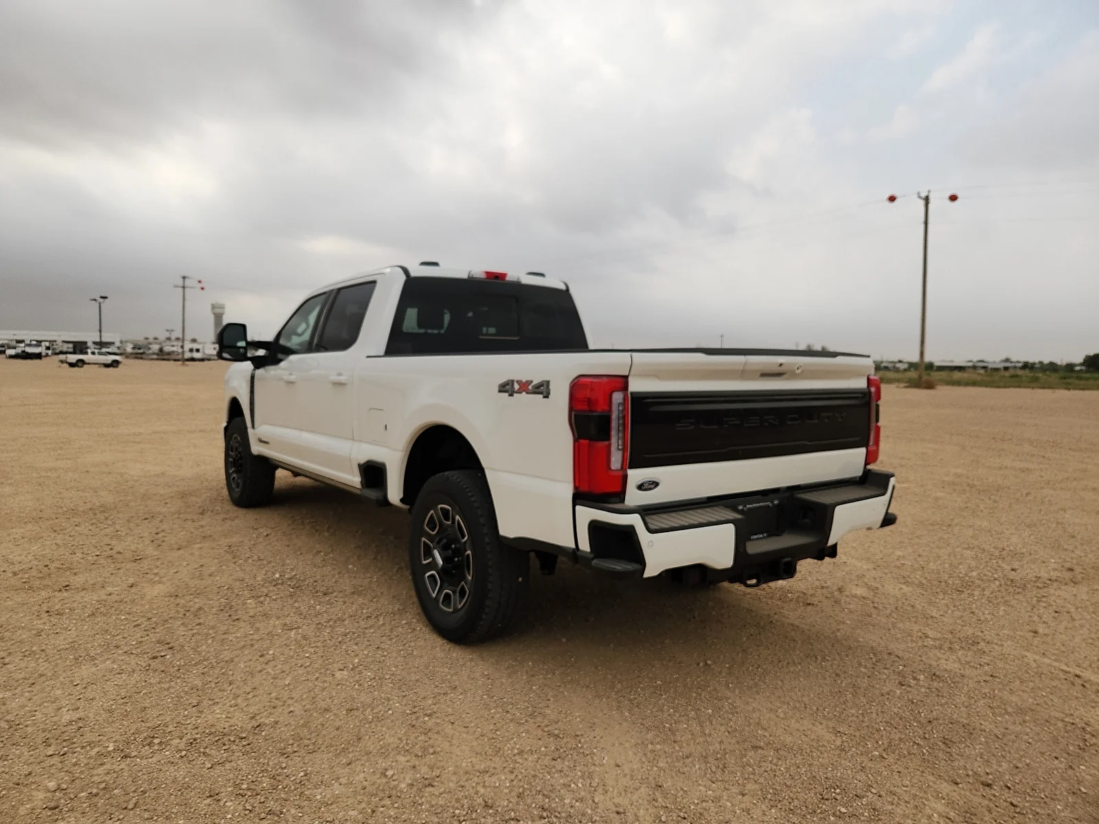 New 2026 Star White Metallic Tri-Coat Ford F-250® Platinum® image 5