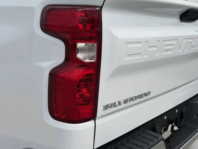 Used 2022 SUMMIT WHITE Chevrolet LT image 12