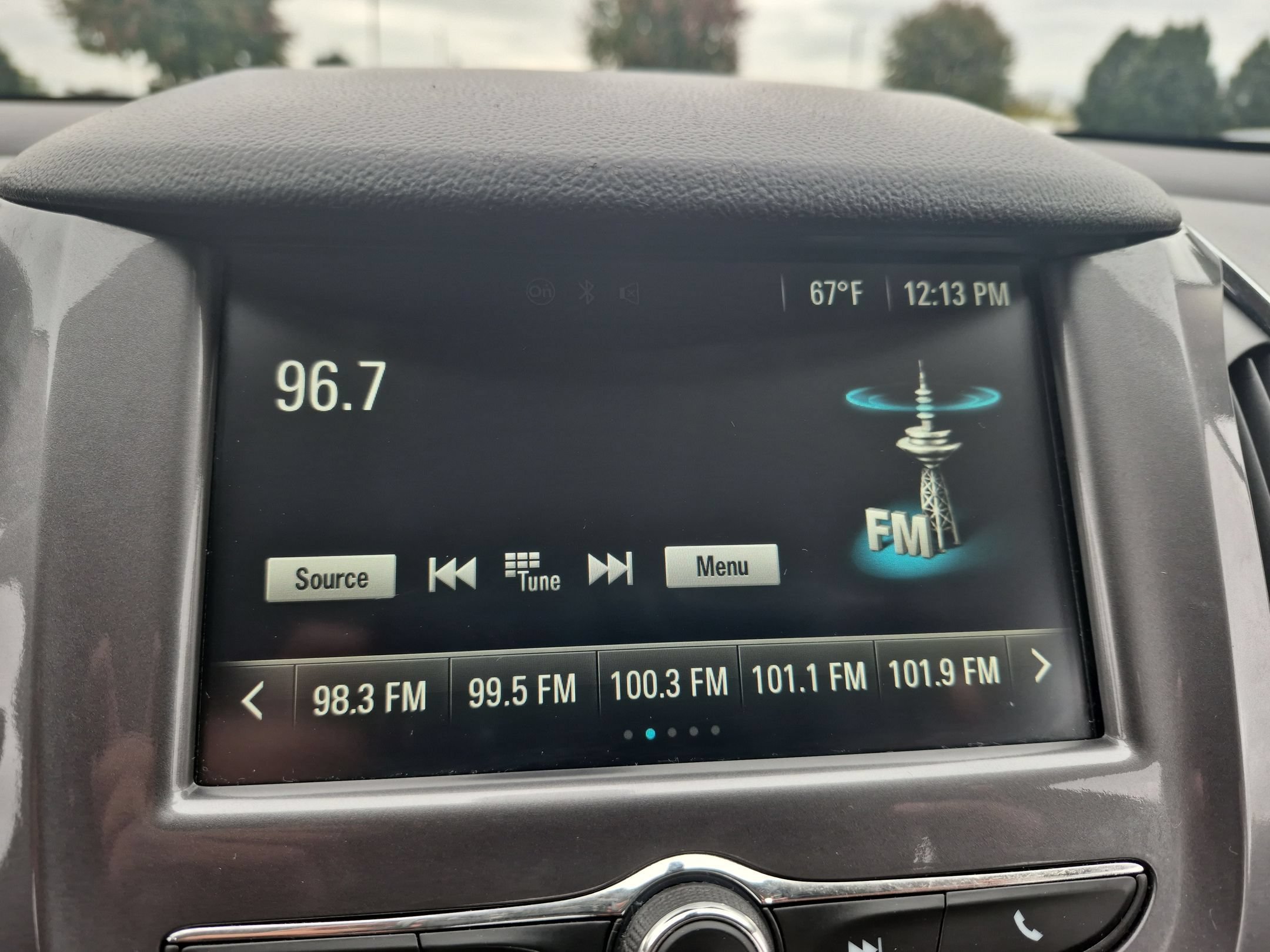 Used 2016 Tungsten Metallic Chevrolet LT image 18