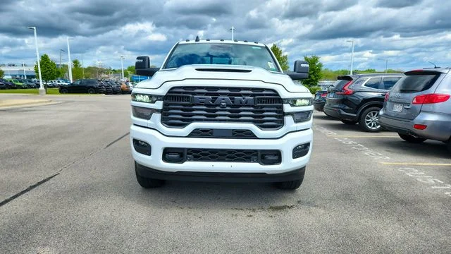 New 2026 Bright White Clear-Coat Exterior Paint RAM Tradesman image 4