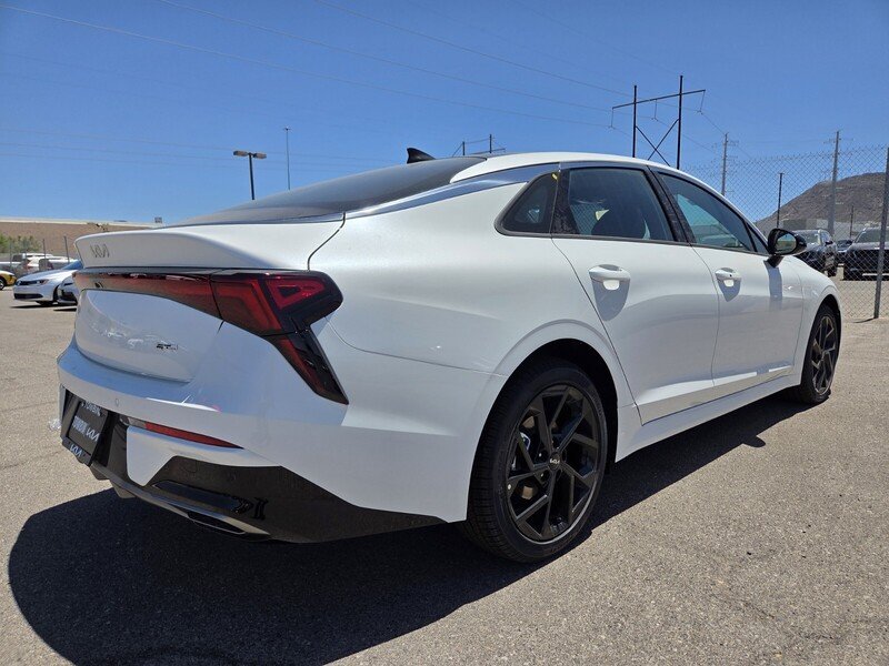 New 2026 Snow White Pearl Kia GT-Line FWD image 3