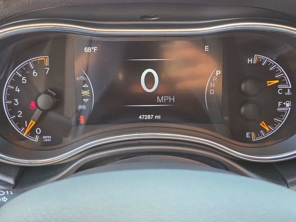 Used 2021 Black Jeep Laredo X image 27