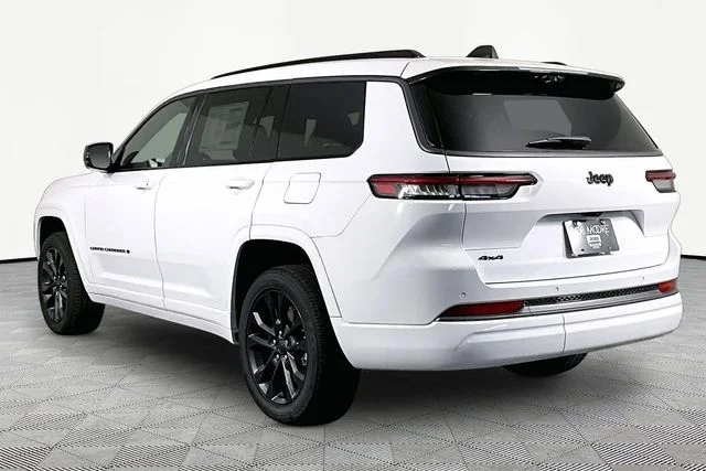 New 2026 White Jeep Limited Reserve image 4