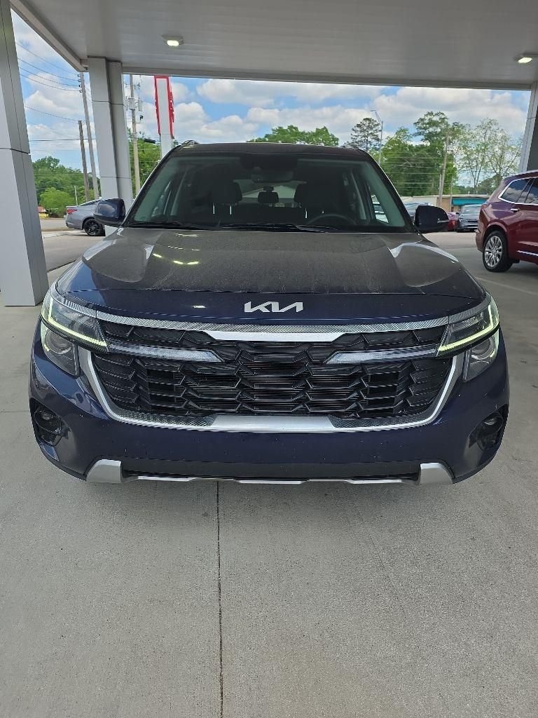 Used 2024 Blue Kia EX image 7