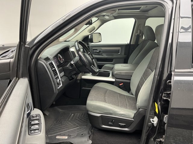 Used 2016 Brilliant Black Crystal Pearlcoat Ram Big Horn image 3