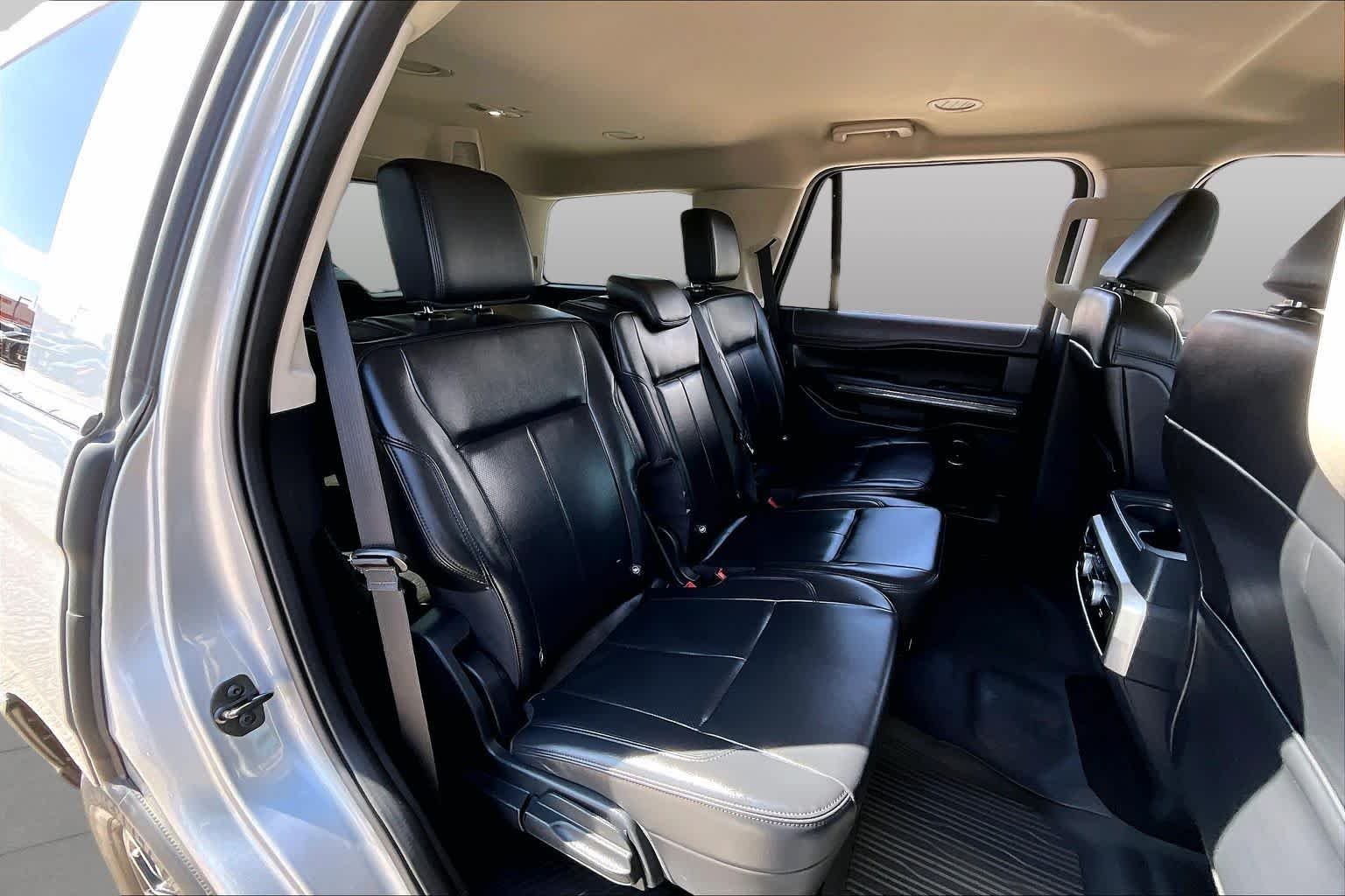 Used 2023 Iconic Silver Metallic Ford XLT image 18